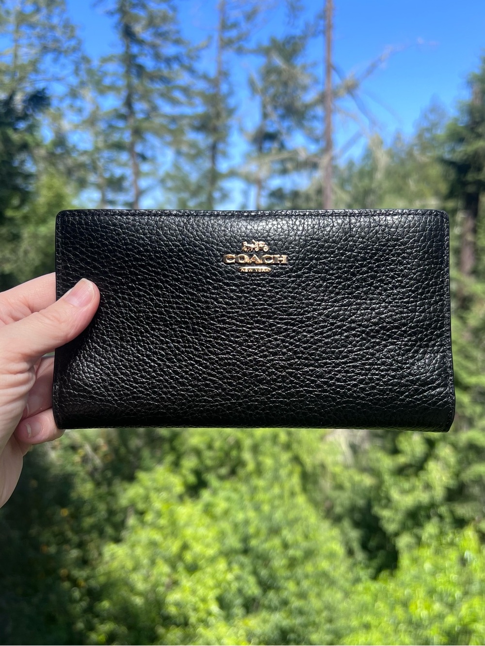 COACH Slim Zip Wallet Black Pebble Leather with Gold Hardware AUTHENTIC